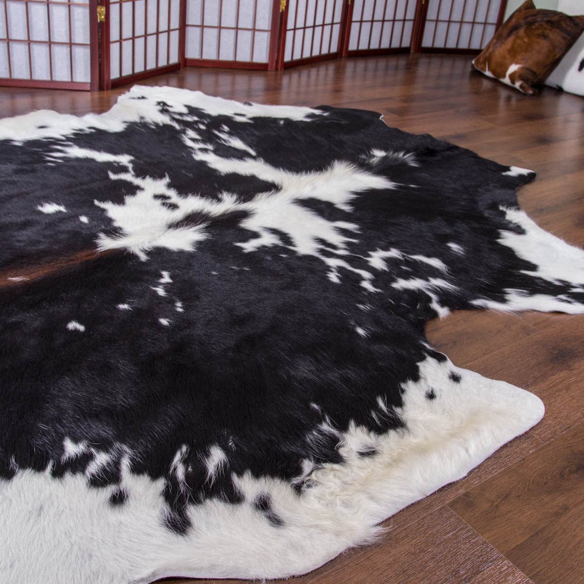 Black & White with Brown Shade Line Cowhide Rug - Rodeo Cowhide Rugs5x6
