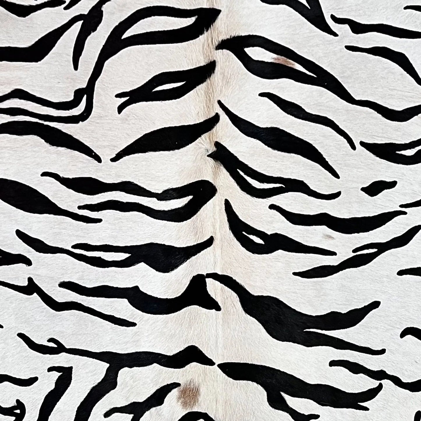 Large Tiger Print Cowhide Size 6 x 7 ft - 5126
