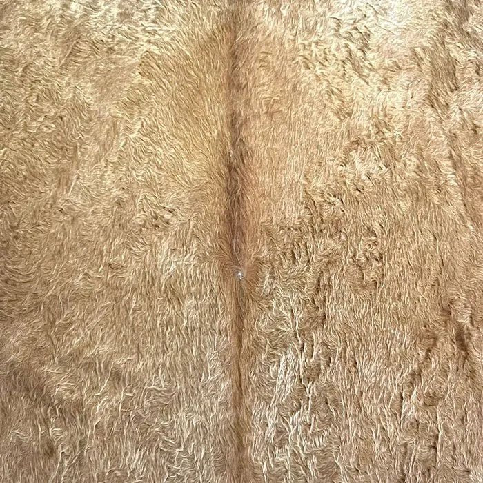 Small Beige Cowhide Size 5x 6 ft - 5199