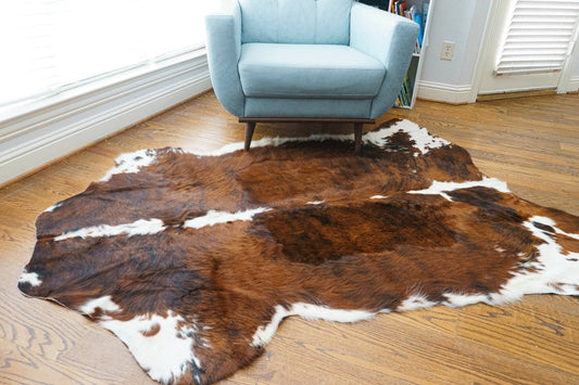 What is a Cowhide Rug? Unveiling the Beauty and Elegance: A Comprehensive Guide to Cowhide Rugs - Rodeo Cowhide Rugs