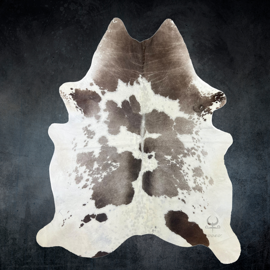 Cowhide Rug with Natural Speckled Pattern