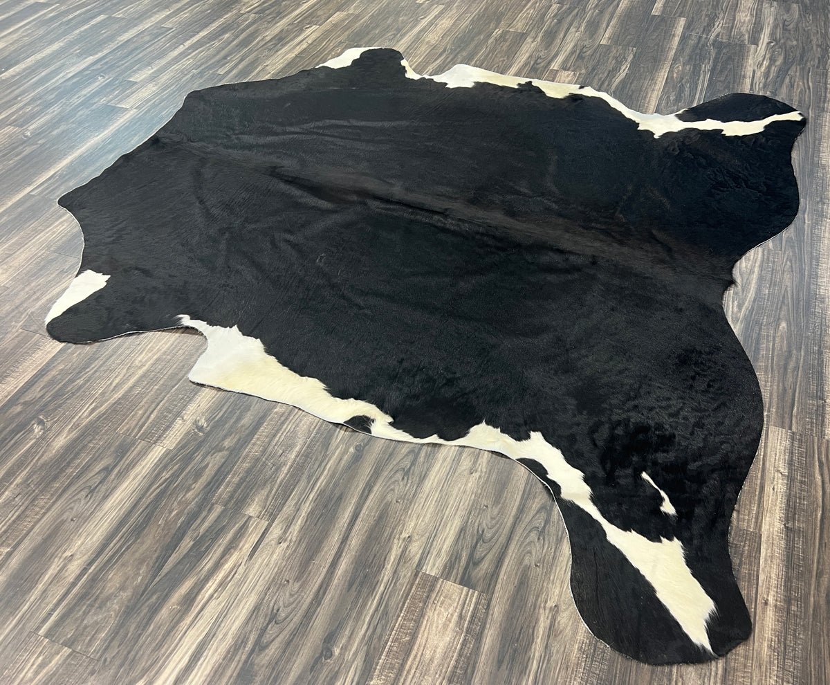 Black and White Cowhide Rug XL - Rodeo Cowhide Rugs