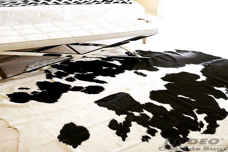 Classic Black and White Cowhide Rug - Rodeo Cowhide Rugs6x6