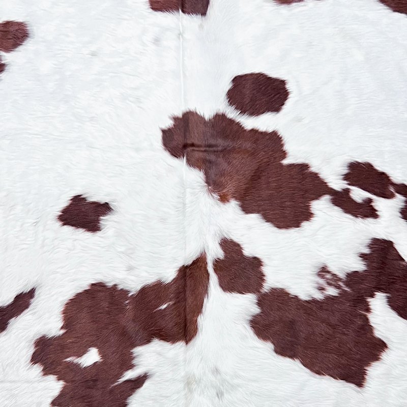 Extra Large Brown and White Cowhide Rug Size 6.5 x 7.6 ft - 4899 - Rodeo Cowhide Rugs