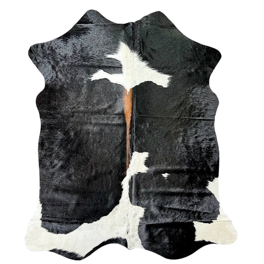 Large Black and White Cowhide Rug O516 - 4.9x 6.6 ft