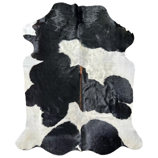Large Black and White Cowhide Rug Q579 - 5.3x 6.10 ft