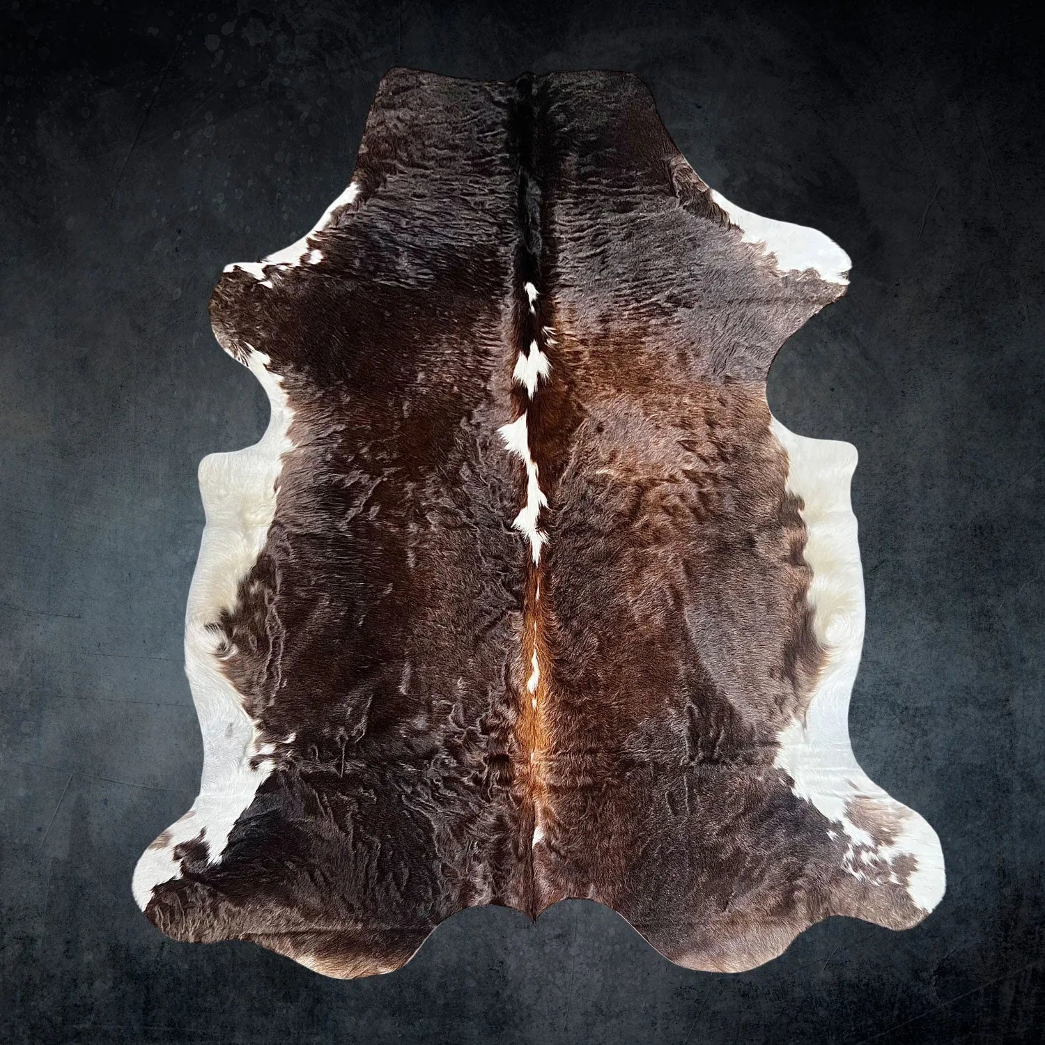 Large Brown and White Cowhide Size 6.1x 6.9 ft - 5224E