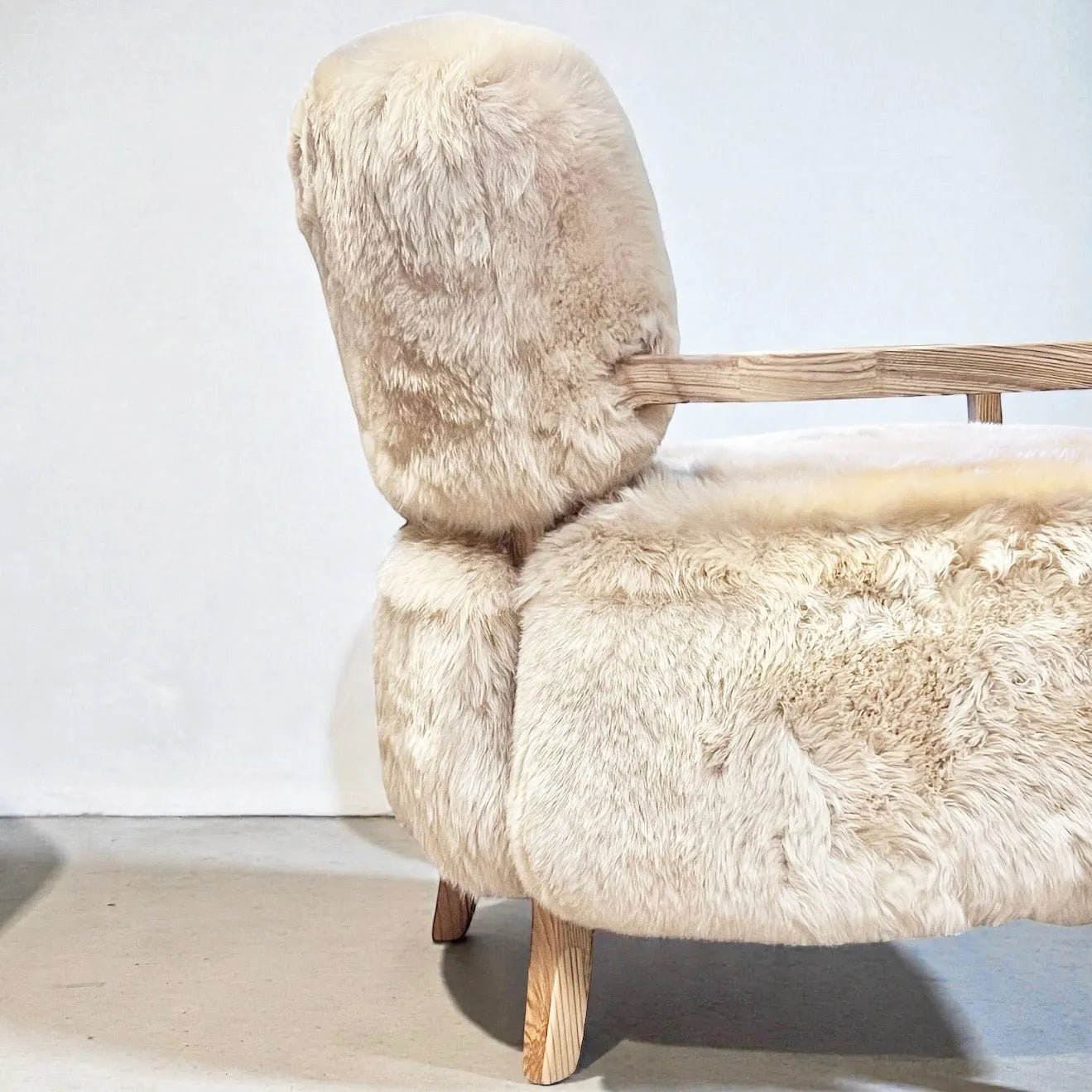 Nordic Cloud Sheepskin Lounge Chair