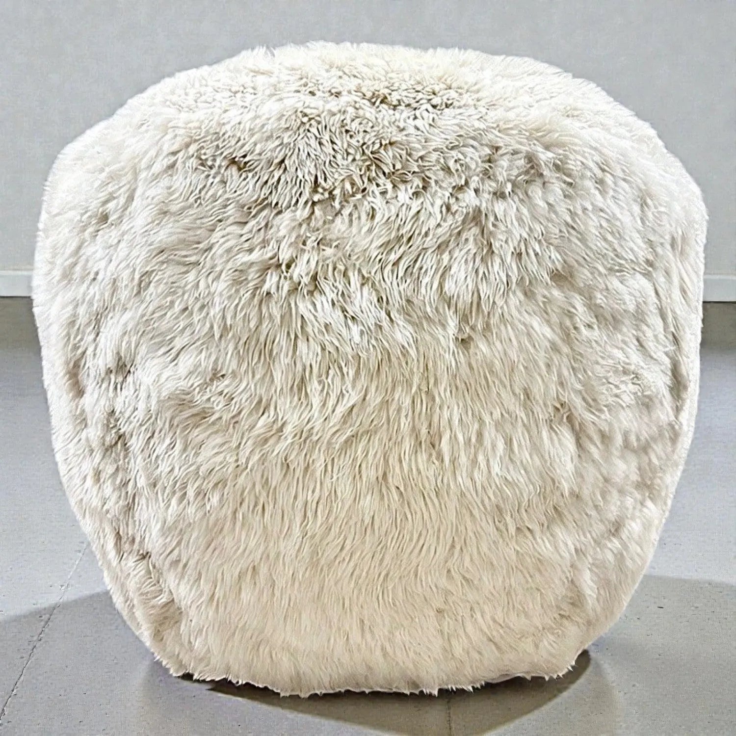The Alpine Swivel Chair – 360° Rotating